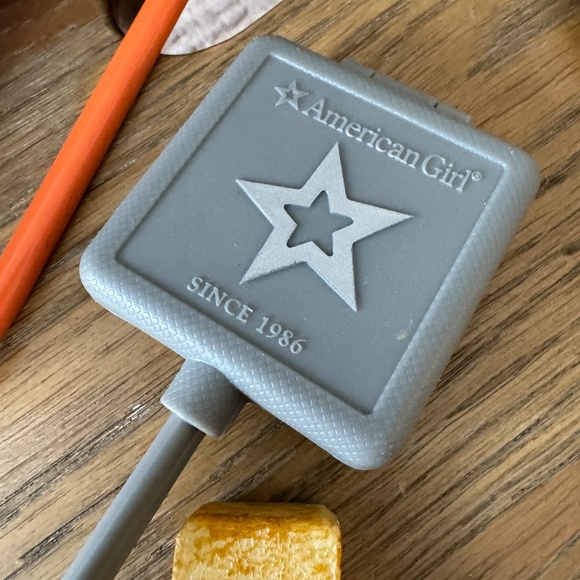 American Girl Camping Camper CAMPFIRE SET bonfire chair for KIRA Grace Doll - Picture 4 of 4